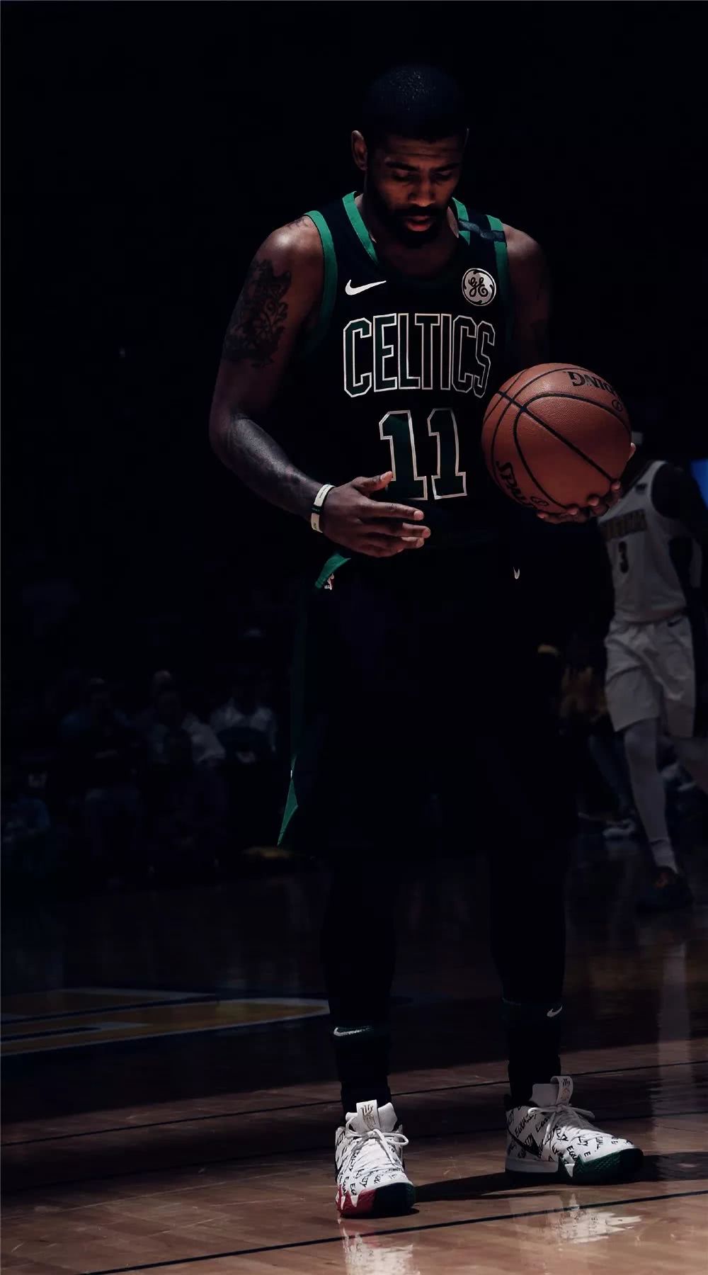 的讨论此起 的讨论此起