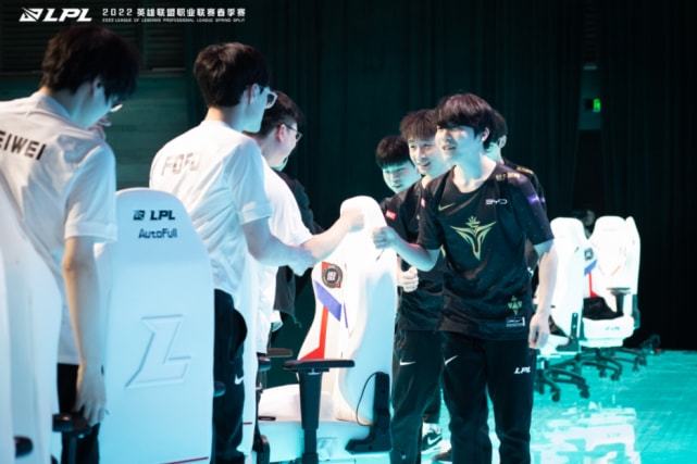 总是逆转 总是逆转