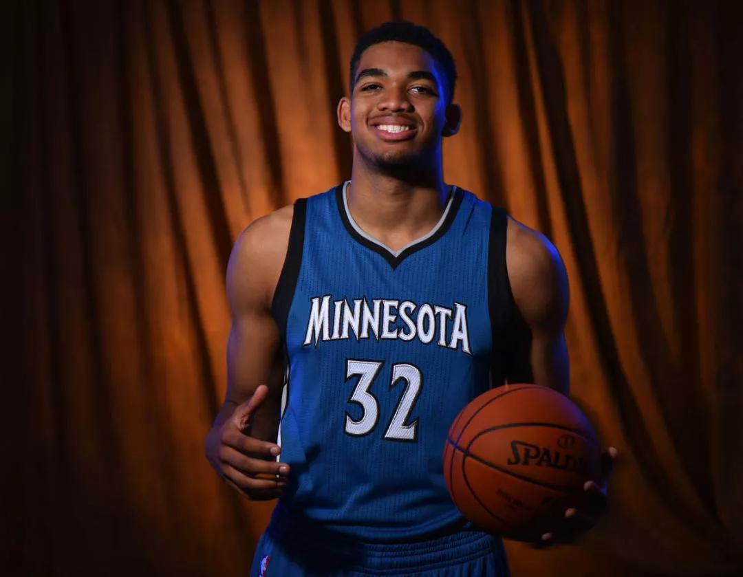 从悬崖边拉 从悬崖边拉